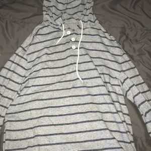 Gray Old Navy Sweatshirt